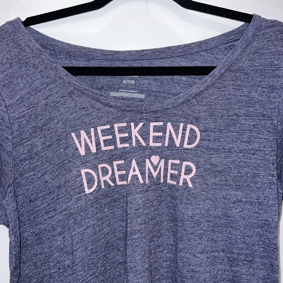 Old Navy Weekend Dreamer T-Shirt - Picture 3 of 5